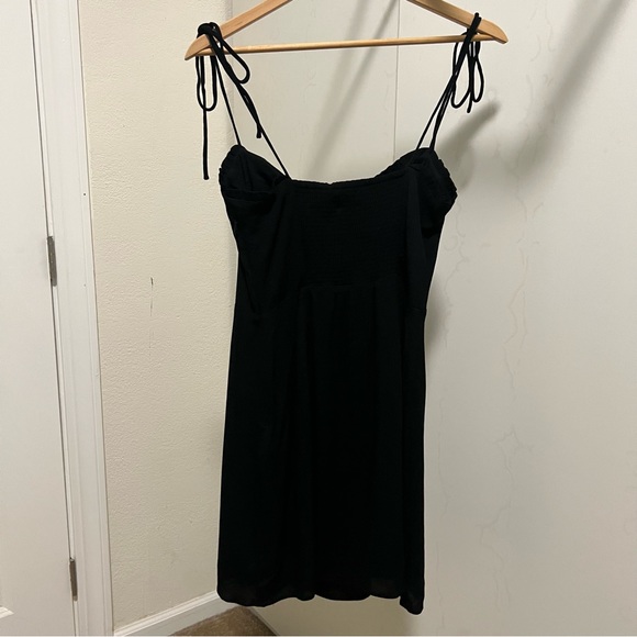 NWT Aritzia Wilfred Fable Black Mini Dress - Picture 5 of 8